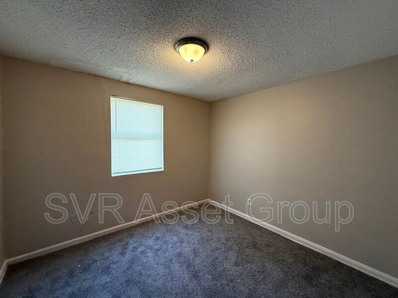 9073 11th Ave - Photo 3 of 10
