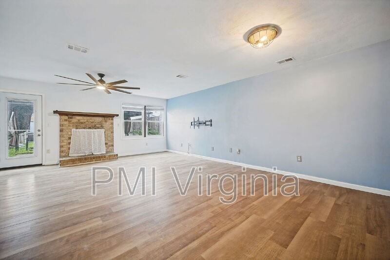 1651 Mantane Arch - Photo 5 of 29