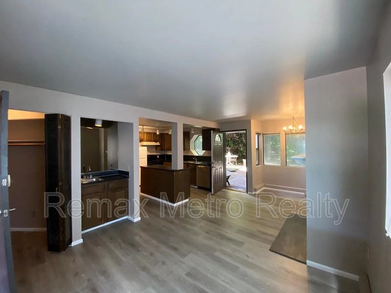 512 Galer St #2