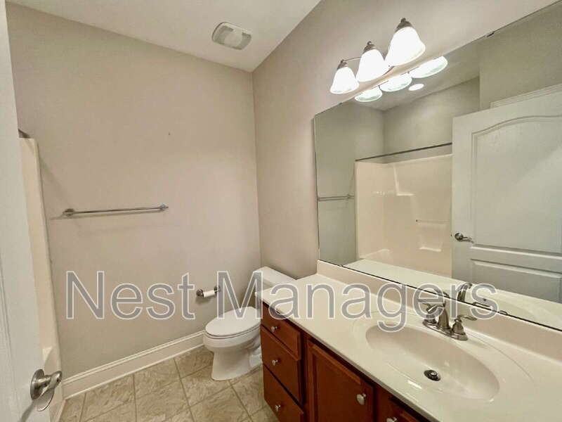 206 Fountainhead Ln #201 - Photo 4 of 25