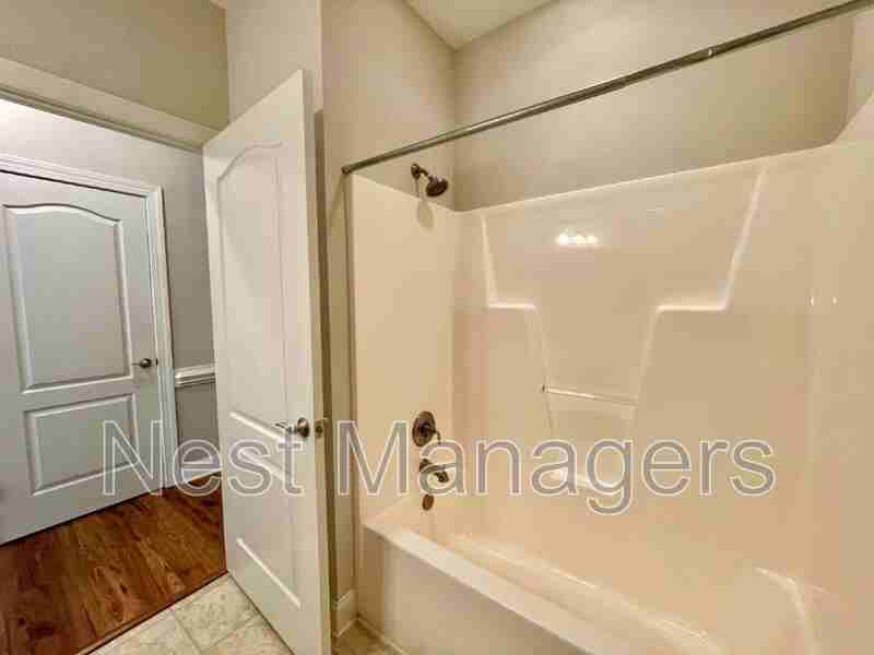 206 Fountainhead Ln #201 - Photo 5 of 25