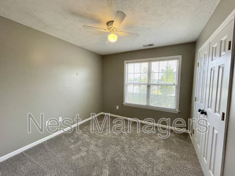 2567 Cameron Woods Ln - Photo 4 of 24