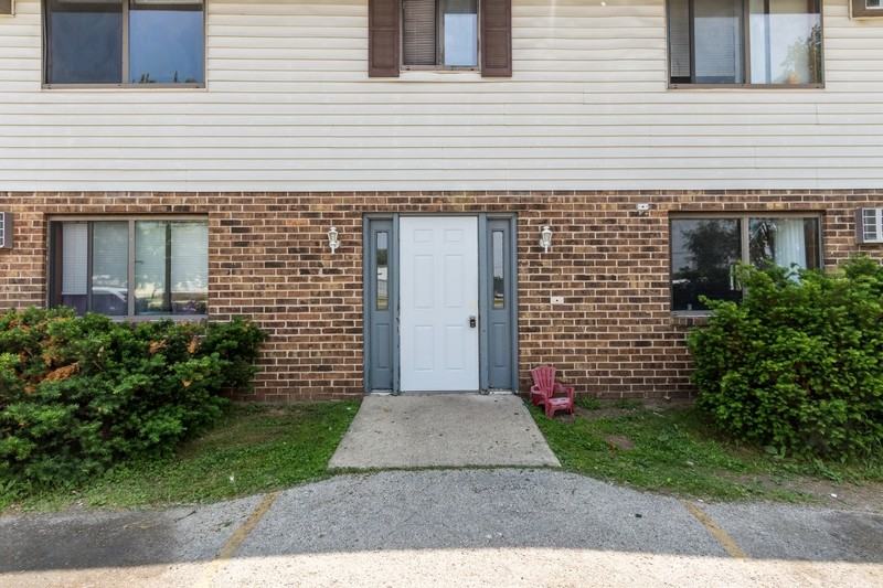 1534 Moraine Ter - Photo 2 of 13