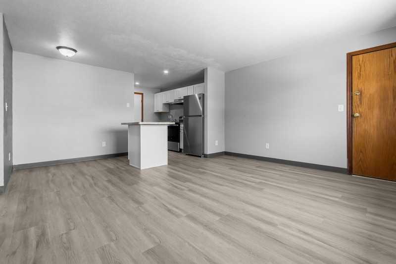 1534 Moraine Ter - Photo 7 of 13