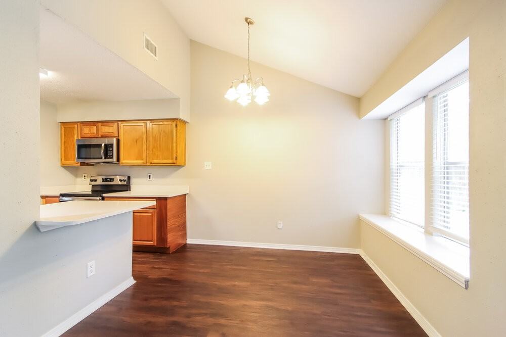 5207 Village Springs Dr - Photo 6 of 16