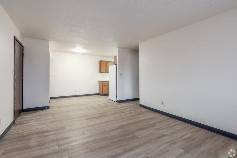 168 Morningside Dr - Photo 2 of 11