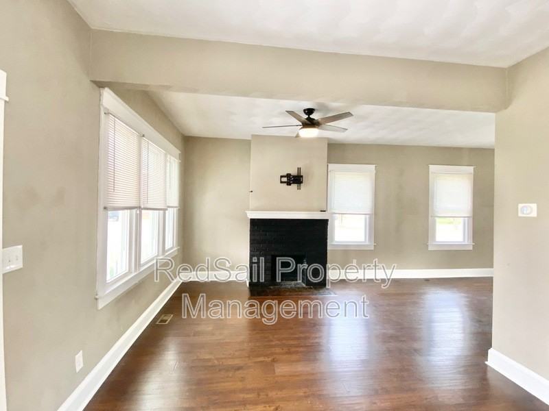 1708 Canton Ave - Photo 4 of 24
