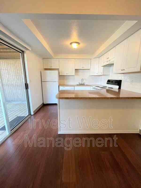2815 Estreet #R - Photo 2 of 8