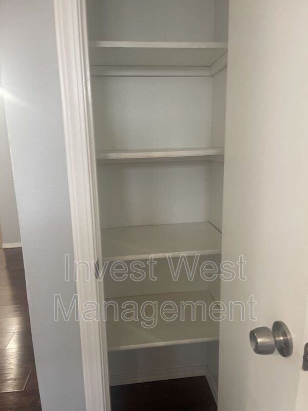 2815 Estreet #R - Photo 7 of 8
