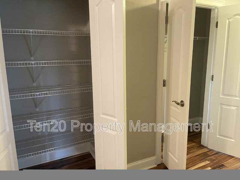 22 Cotton Ct - Photo 5 of 43