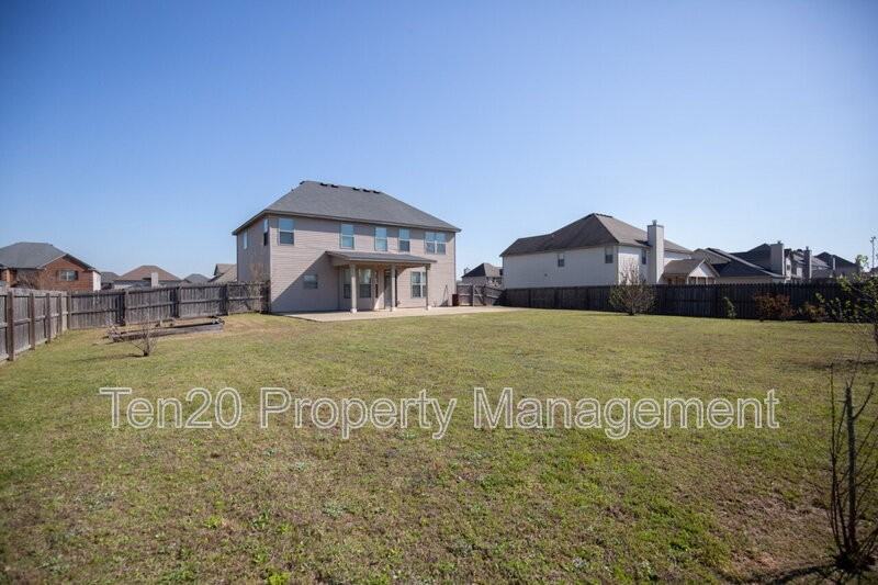 24 Sword St - Photo 2 of 28