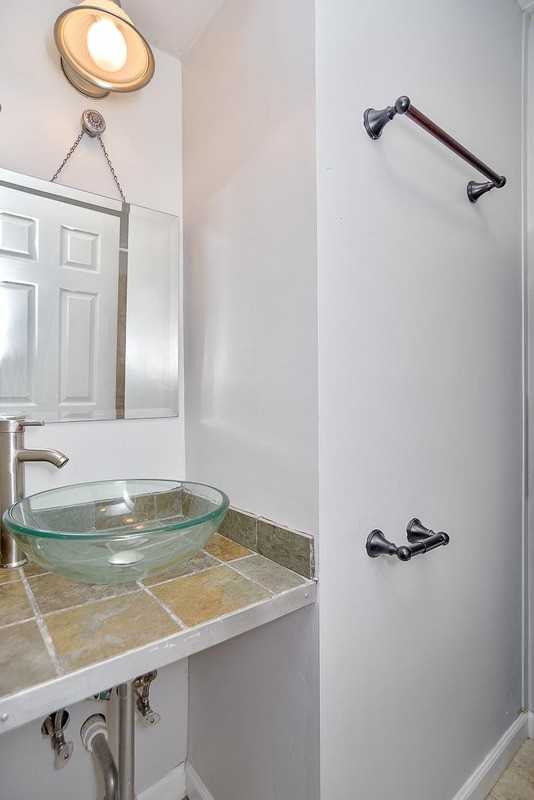 5409 Lansdowne Ave #5411 - Photo 6 of 19