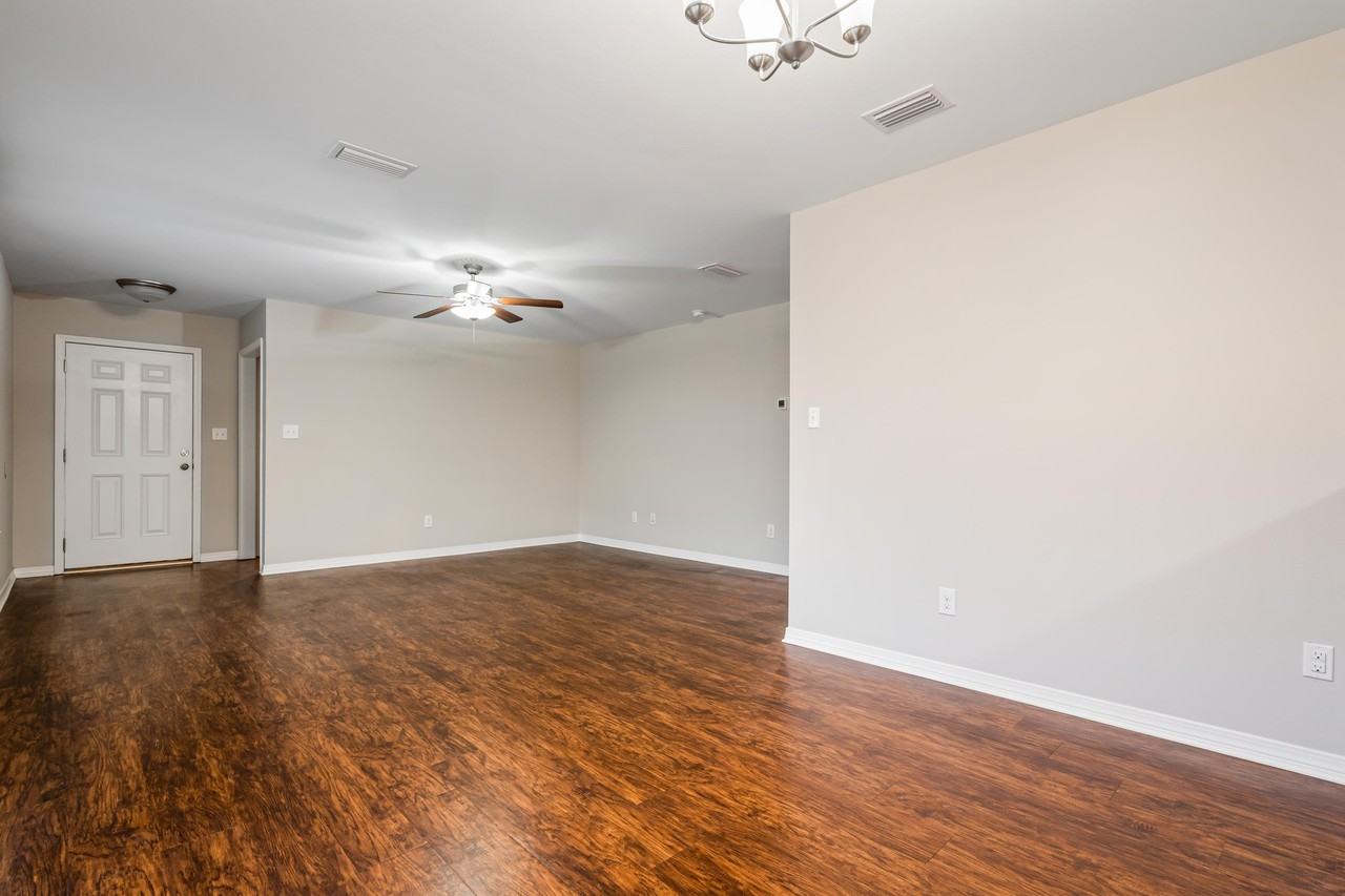 3836 Chesterfield Ln #1 - Photo 3 of 23
