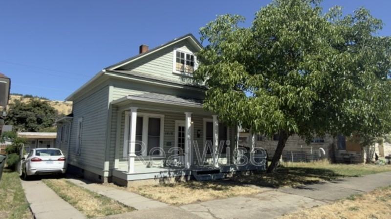 1416 Se Pine St - Photo 2 of 22