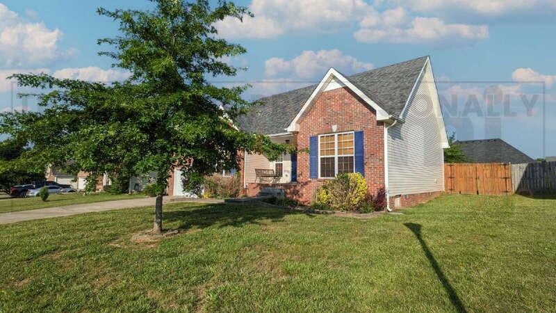 3012 Outfitters Dr - Photo 3 of 40