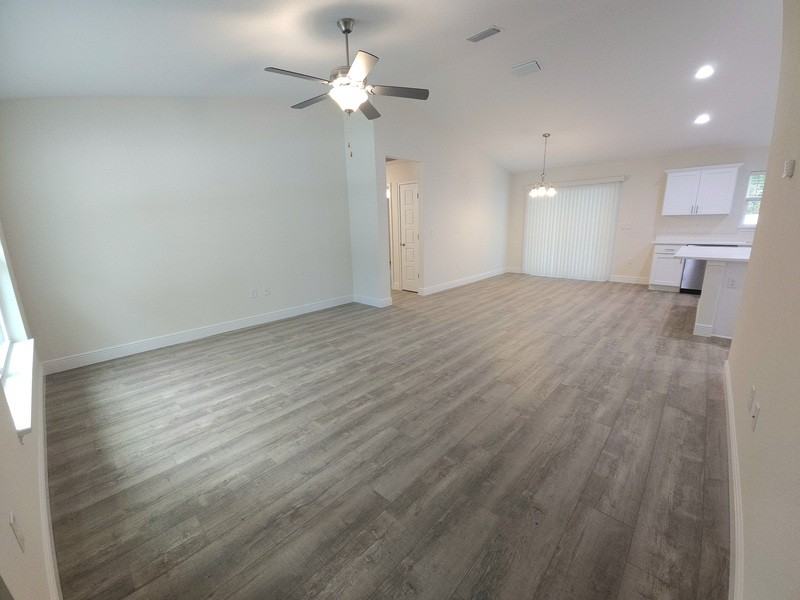 387 E Caldwell Dr - Photo 7 of 18