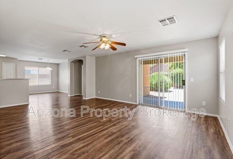 3759 W Santa Cruz Ave - Photo 4 of 28