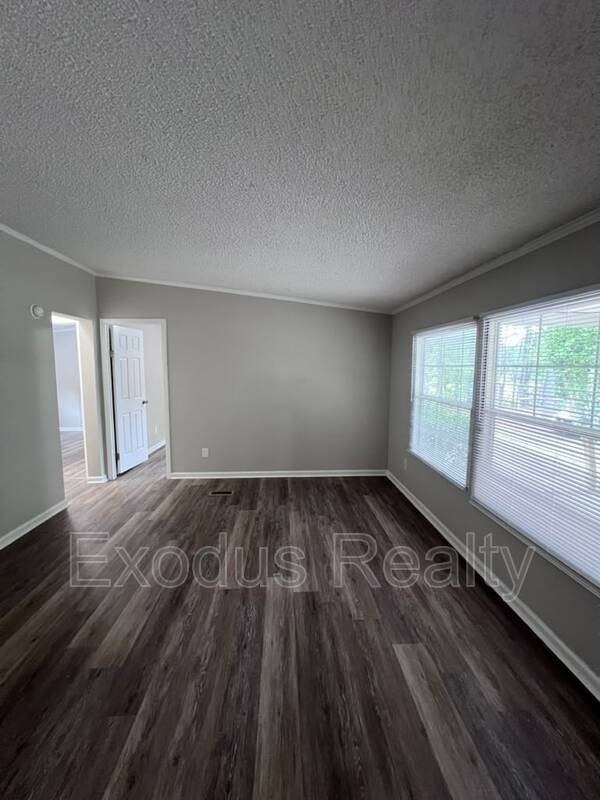 141 Cherry Berry Ln - Photo 3 of 45