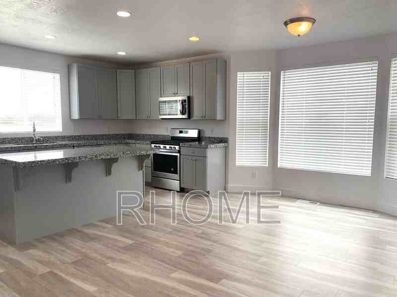 1824 W Torlundy Dr - Photo 3 of 12