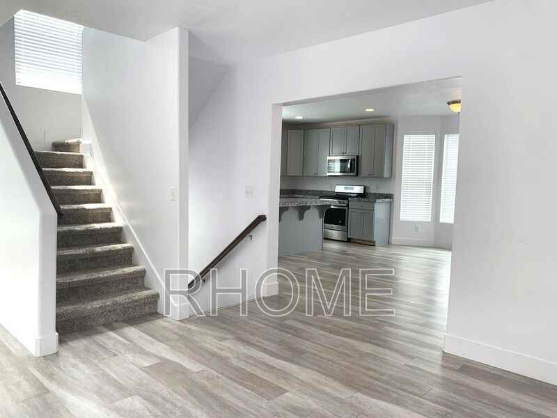 1824 W Torlundy Dr - Photo 6 of 12