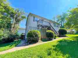 featured image of 70 Hampton St #B