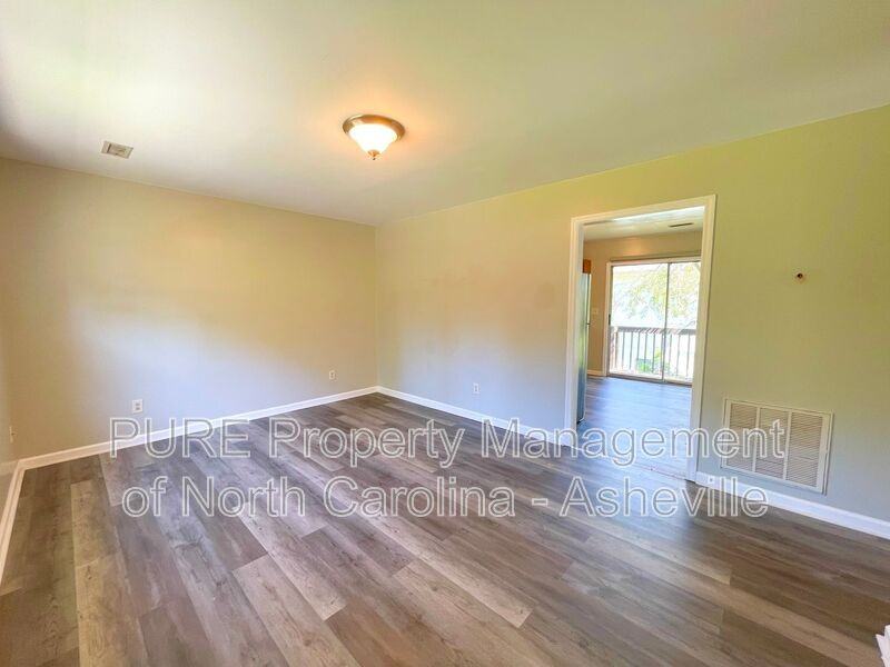 70 Hampton St #B - Photo 2 of 21