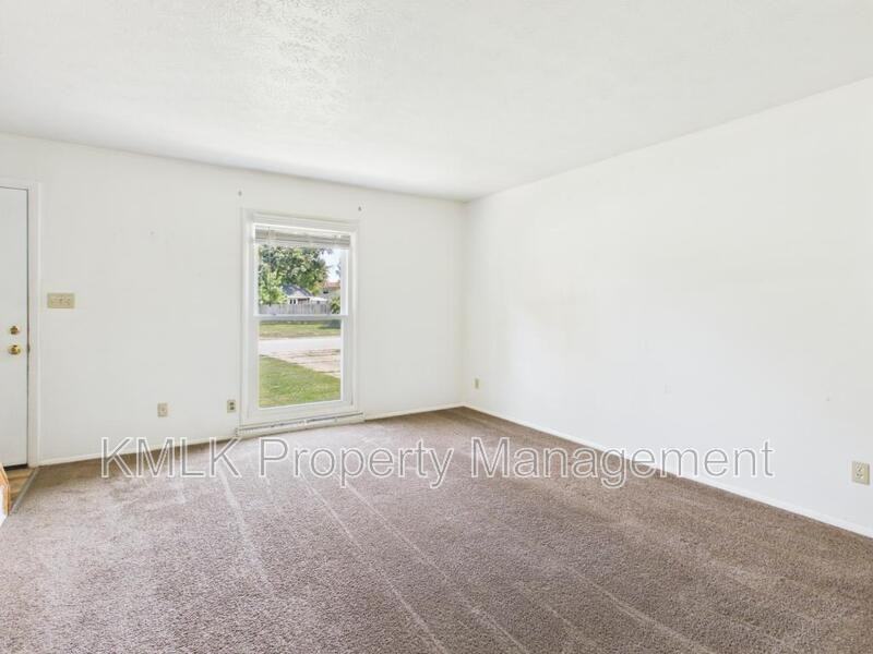 4280 Lorwood Dr - Photo 7 of 38