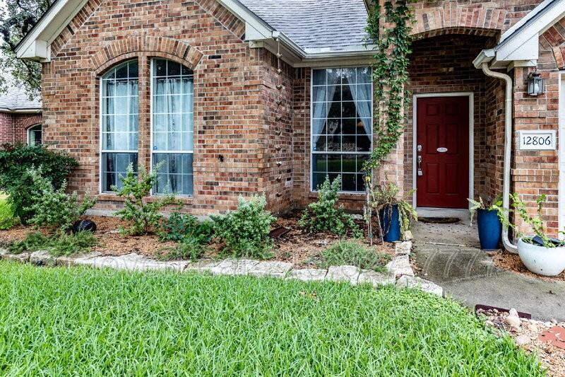 12806 Terrace Holw - Photo 4 of 50