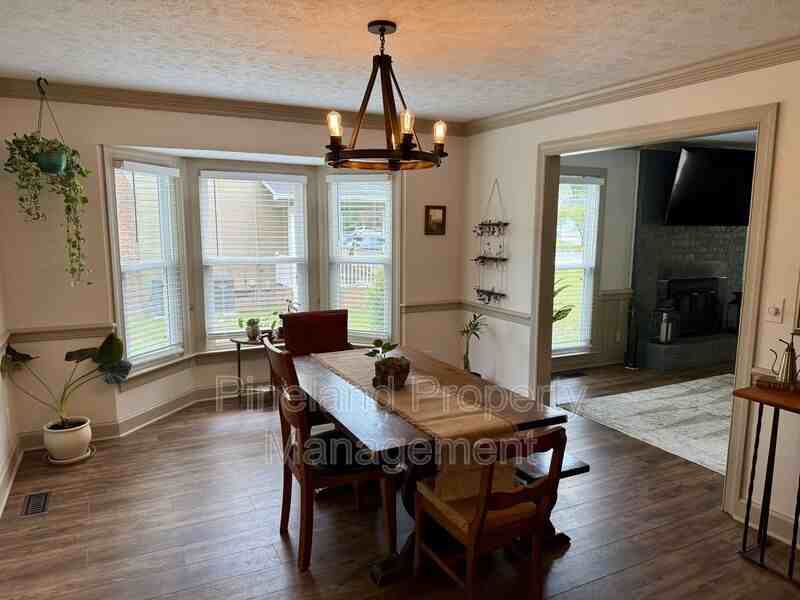 405 Andros Dr - Photo 2 of 16