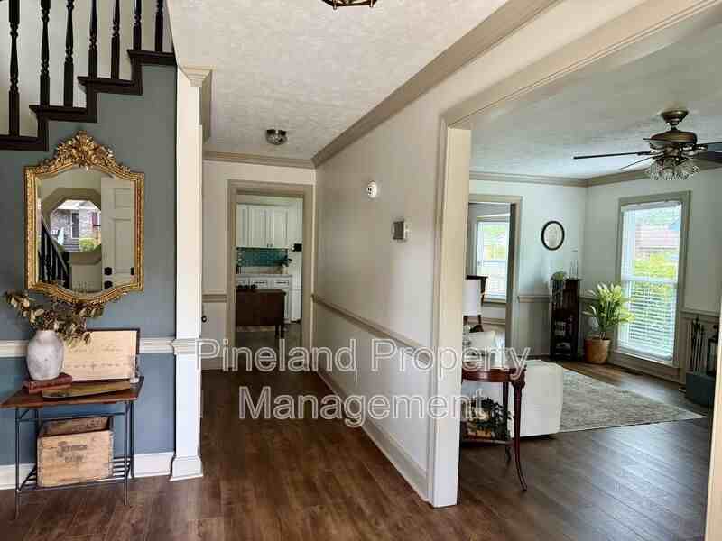 405 Andros Dr - Photo 5 of 16