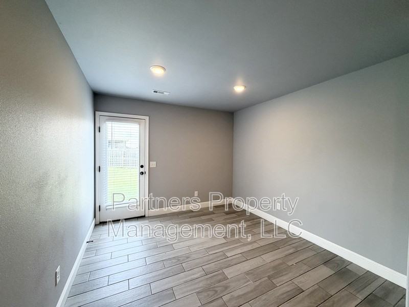 5910 Nw Hancock St - Photo 3 of 14