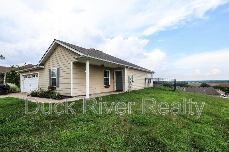 2207 Carpenter Bee Dr - Photo 2 of 17