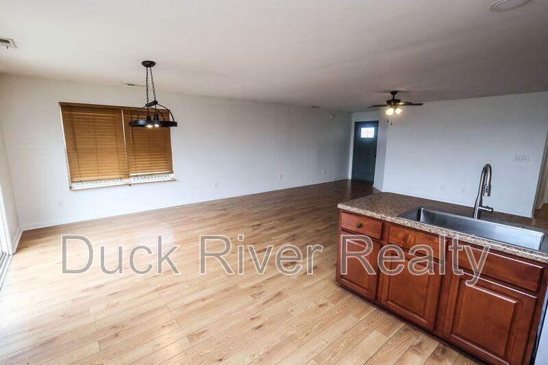 2207 Carpenter Bee Dr - Photo 6 of 17