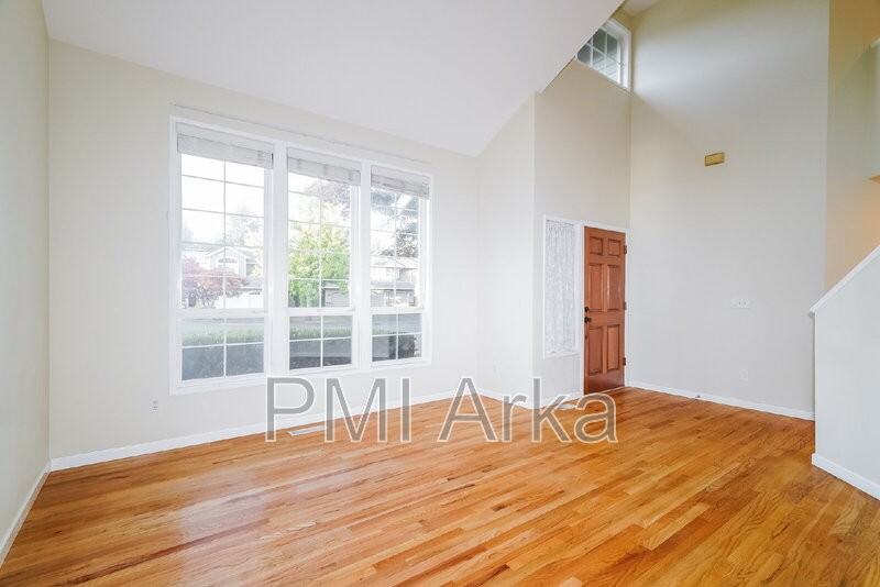 2451 238th Pl Ne - Photo 2 of 17