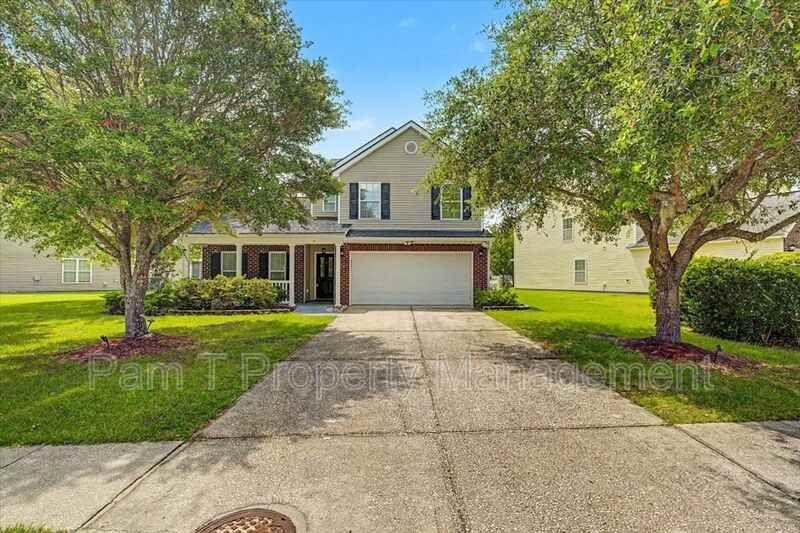 4 Bainbridge Way
