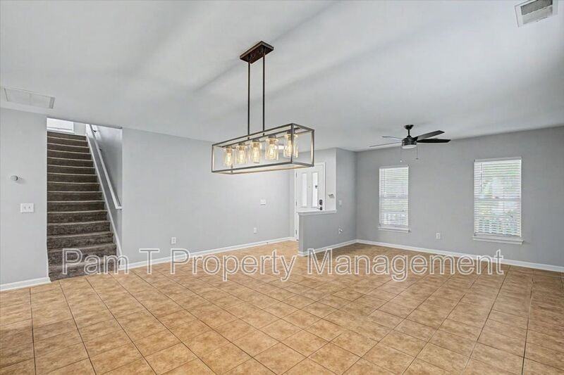 4 Bainbridge Way - Photo 6 of 31