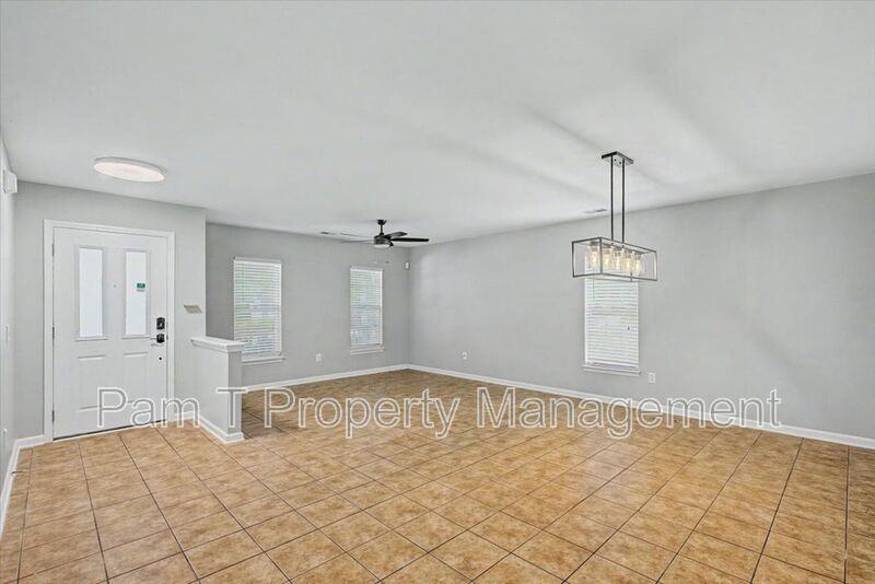 4 Bainbridge Way - Photo 7 of 31
