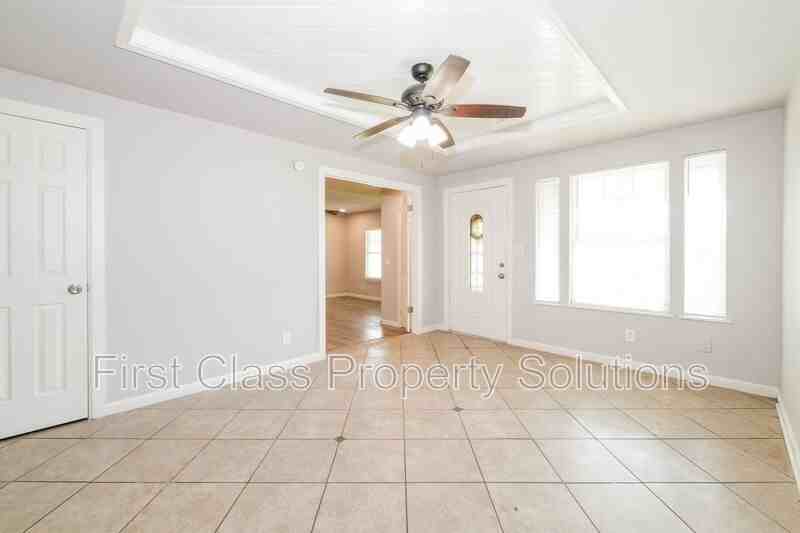1205 S Howard Ave - Photo 7 of 37