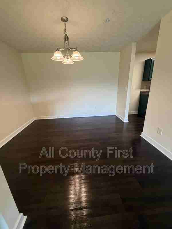5303 Fairington Club Dr - Photo 4 of 15