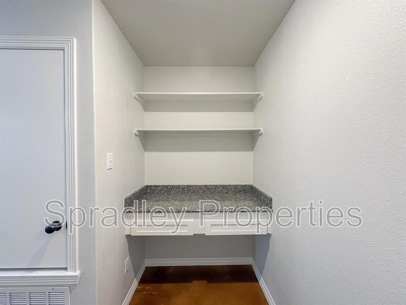 206 Juniper Dr Unit B - Photo 7 of 15