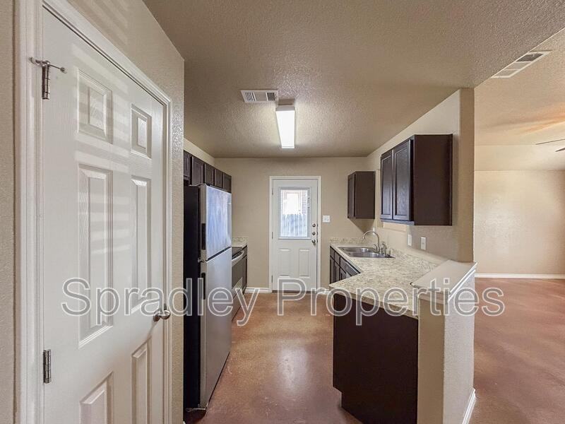 1560 Chance Ct - Photo 4 of 14