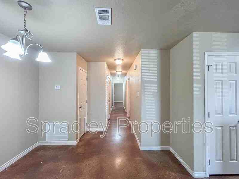 1560 Chance Ct - Photo 7 of 14