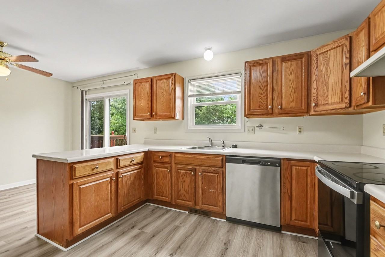 7225 Capital Dr #1 - Photo 6 of 18