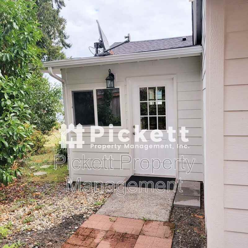 2821 Erlands Beach Loop Nw - Photo 3 of 36
