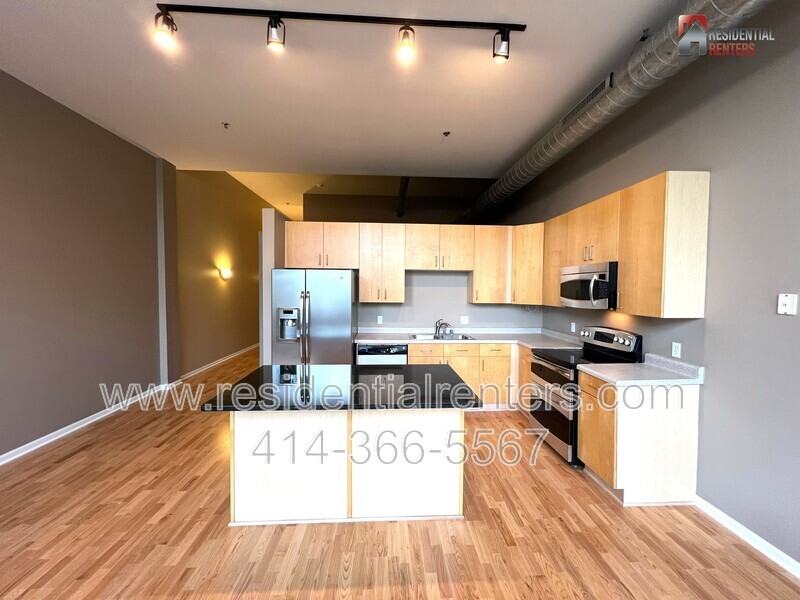 1924 N Hubbard St #209 - Photo 2 of 24