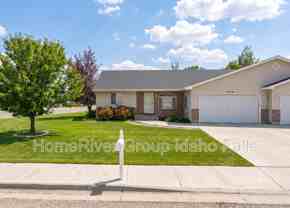 1276 Matchpoint Dr - Photo 1 of 1
