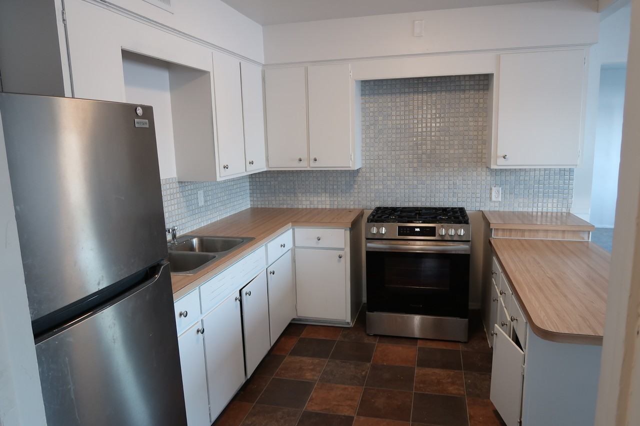 4812 Port Sheldon St #2 - Photo 3 of 10
