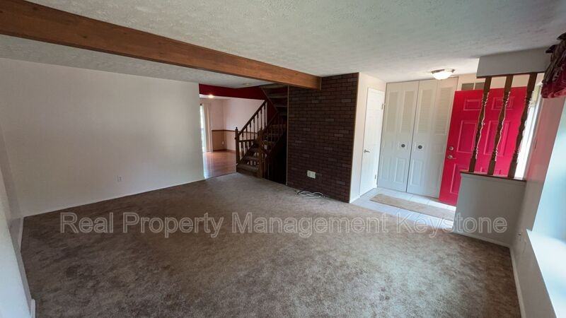 176 W Russets Cir - Photo 4 of 24