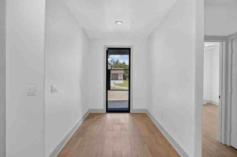 205 E 3rd St - Photo 7 of 40