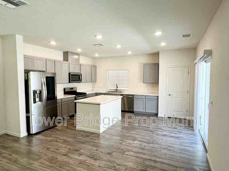 11789 Plato Way - Photo 3 of 46